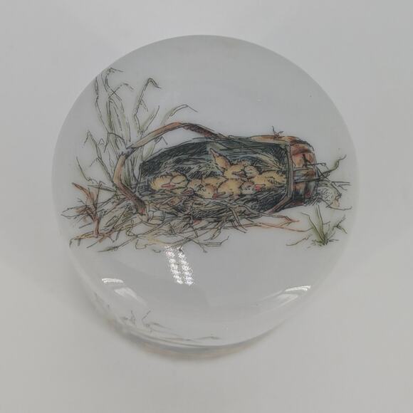 Duckling Nest Porcelain Trinket Jewelry Stash Box Lidded 1970s Mary Mugg Enesco - Picture 6 of 10